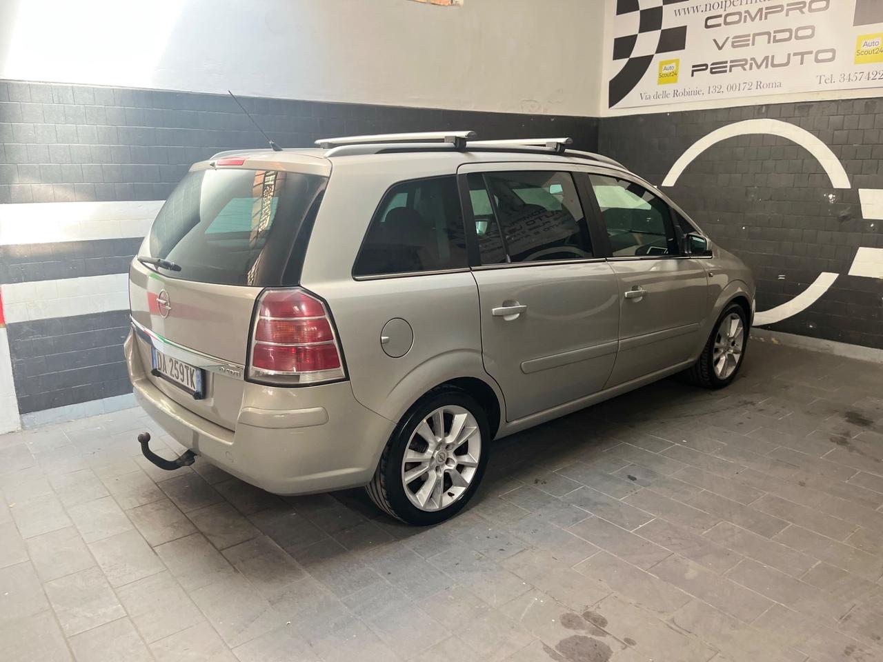 Opel Zafira 1.9 CDTI 101CV Cosmo
