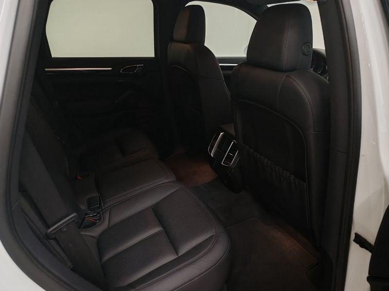 Porsche Cayenne Cayenne 3.0 Diesel IVA ESPOSTA
