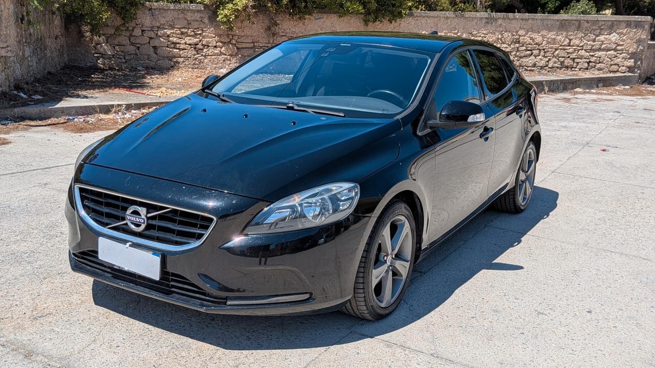 Volvo V40 D2 1.6 Momentum