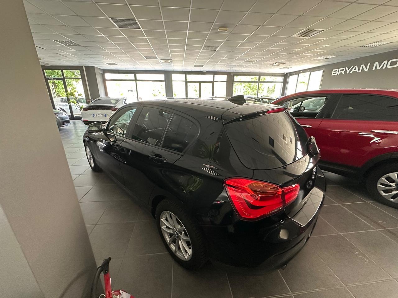 Bmw 118 118d 5p. Advantage