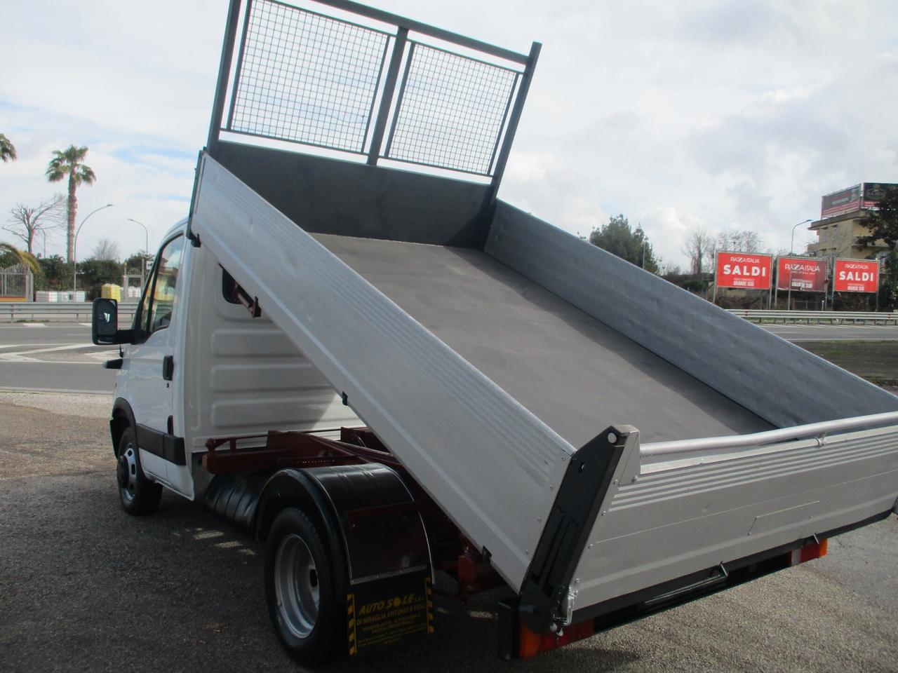 Iveco Daily 35C15 2.8 150CV RIBALTABILE TRILAT. TAGLIANDATO