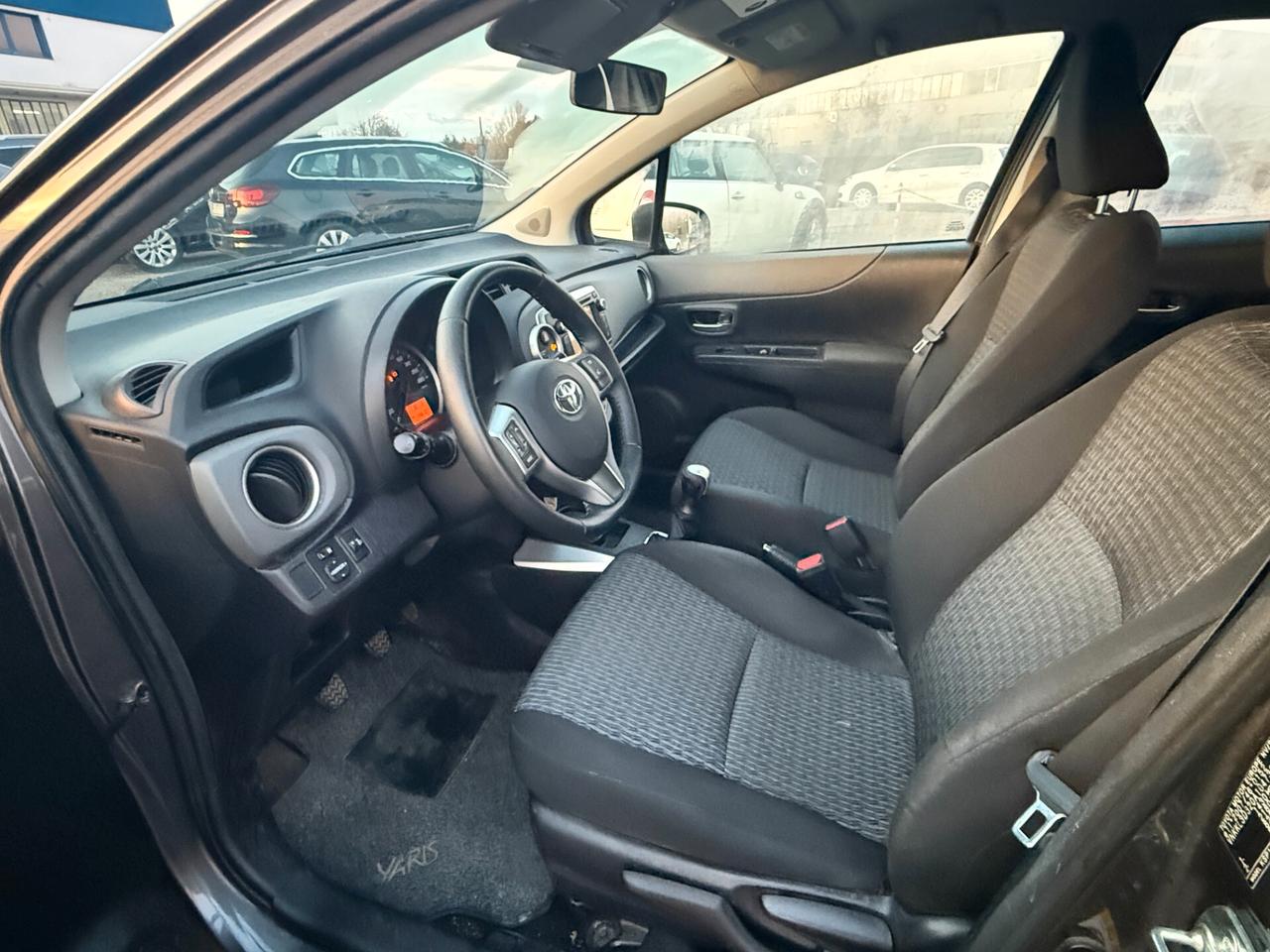 Toyota Yaris 1.0 5 porte Lounge