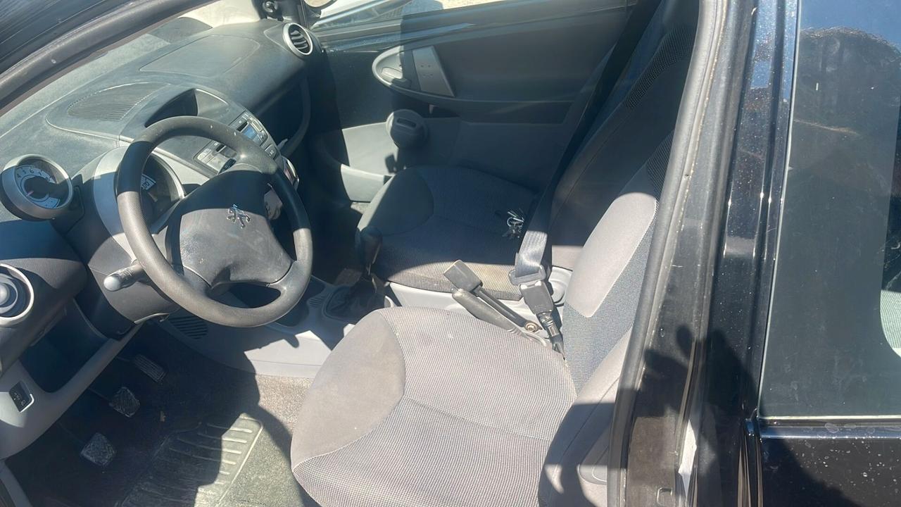 Peugeot 107 1.0 68CV 3p. Desir