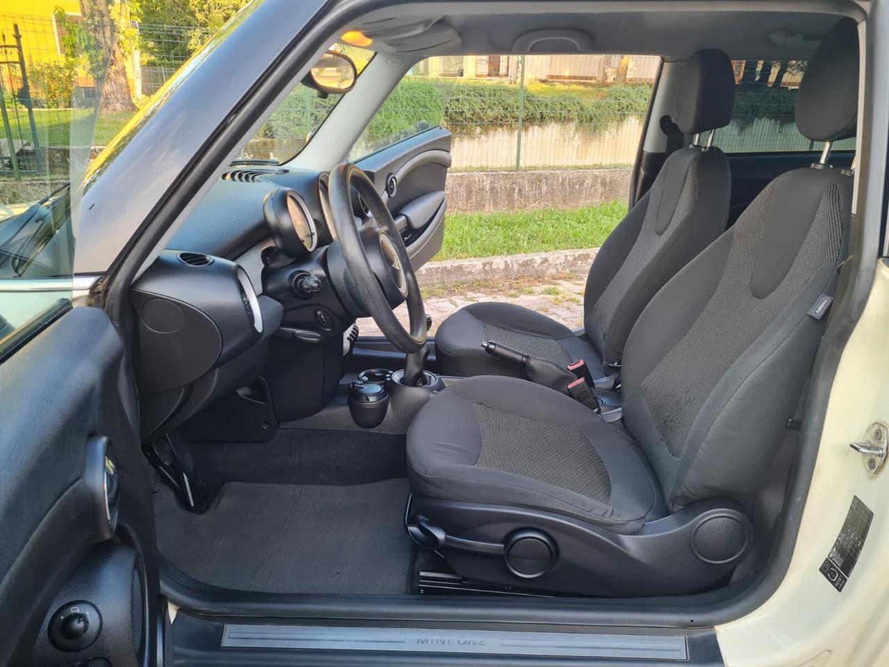 Mini One 1.4i 16V Ray OK NEOPATENTATI
