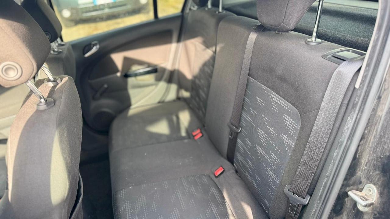 Opel Corsa 1.2 BENZINA 2011 NEOP.