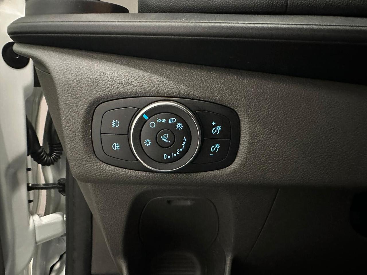 Ford Transit Custom 320 2.0 EcoBlue 130 cv PC Furgone Trend