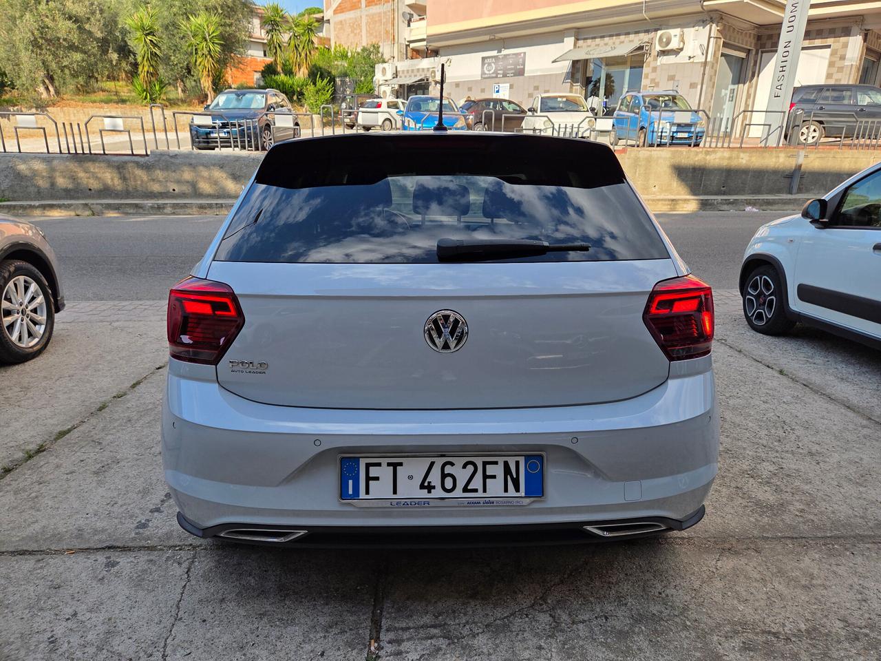 Polo 1.6 TDI 95 CV DSG 5p. R-LINE