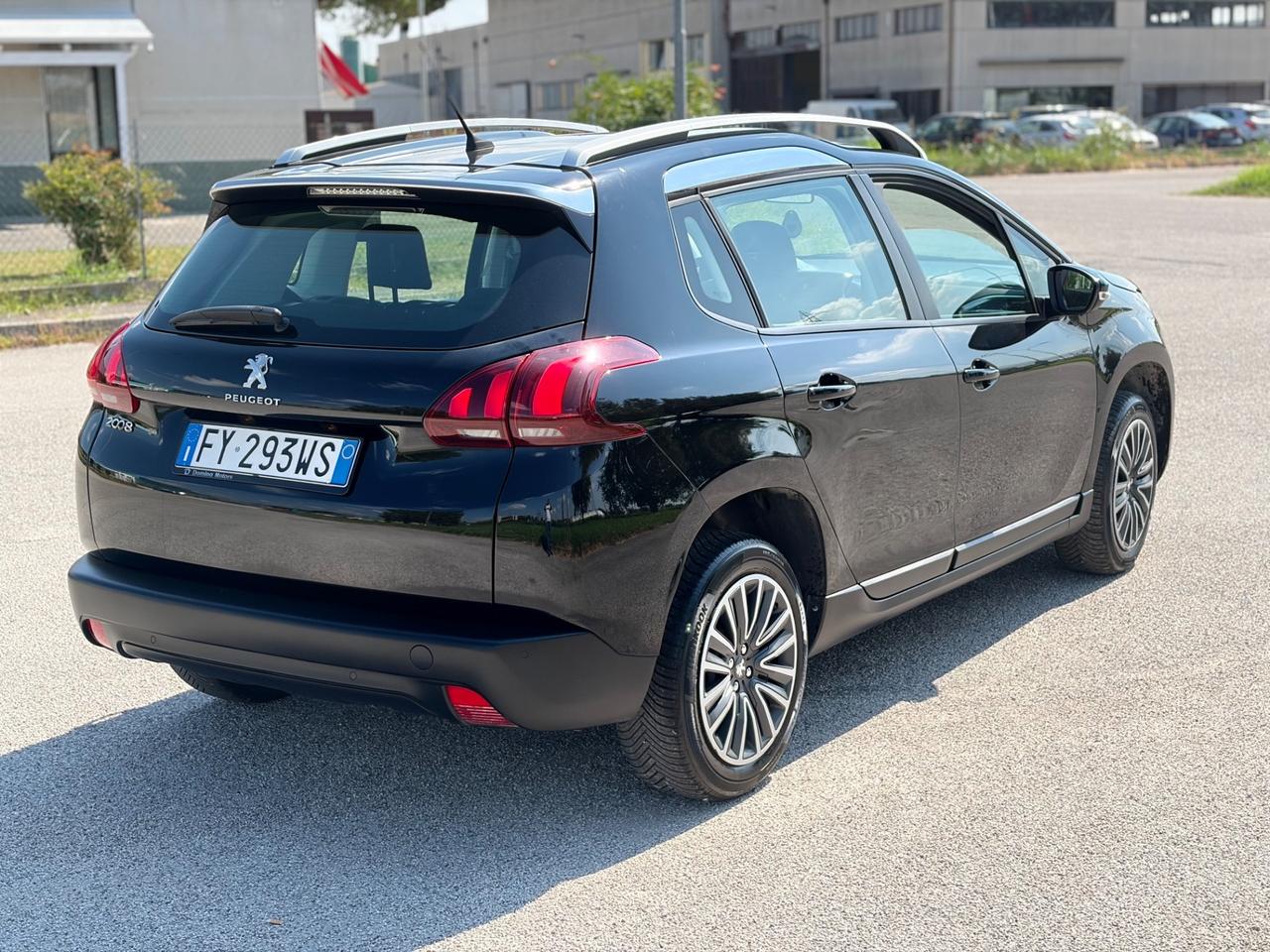 Peugeot 2008 1.2 benzina 2019 110.000km S&S Allure