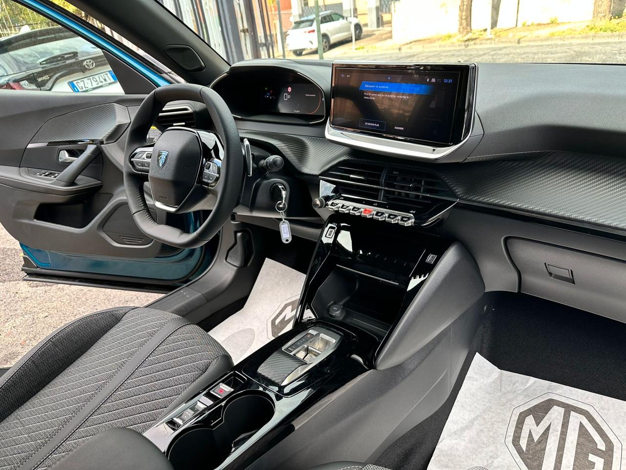 Peugeot 2008 PureTech 130 S&S EAT8 Allure