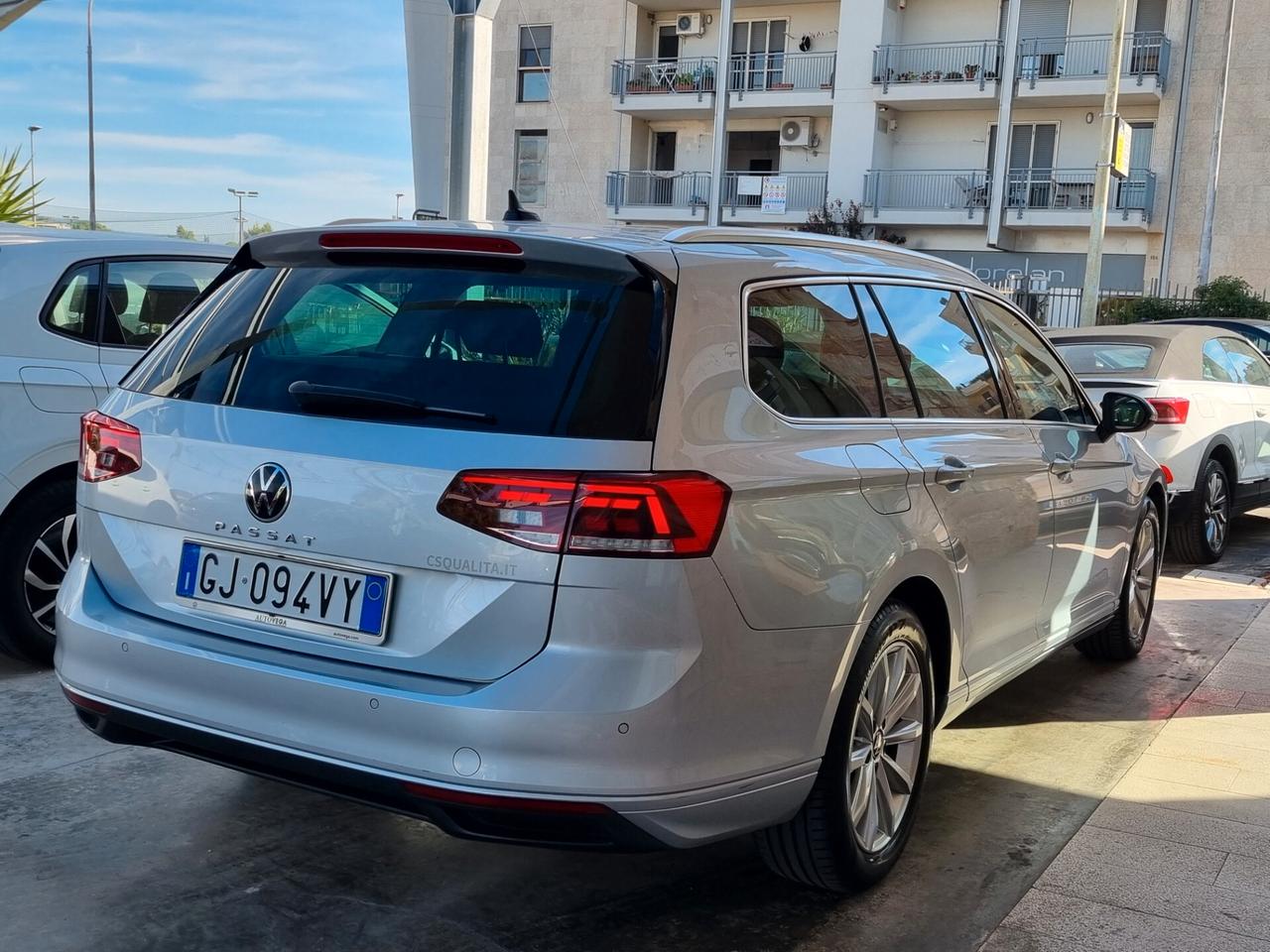 Volkswagen Passat VIII Variant 2.0 tdi Business 12