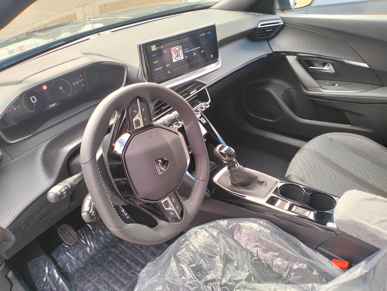 Peugeot 2008 PureTech 100 S&S Allure