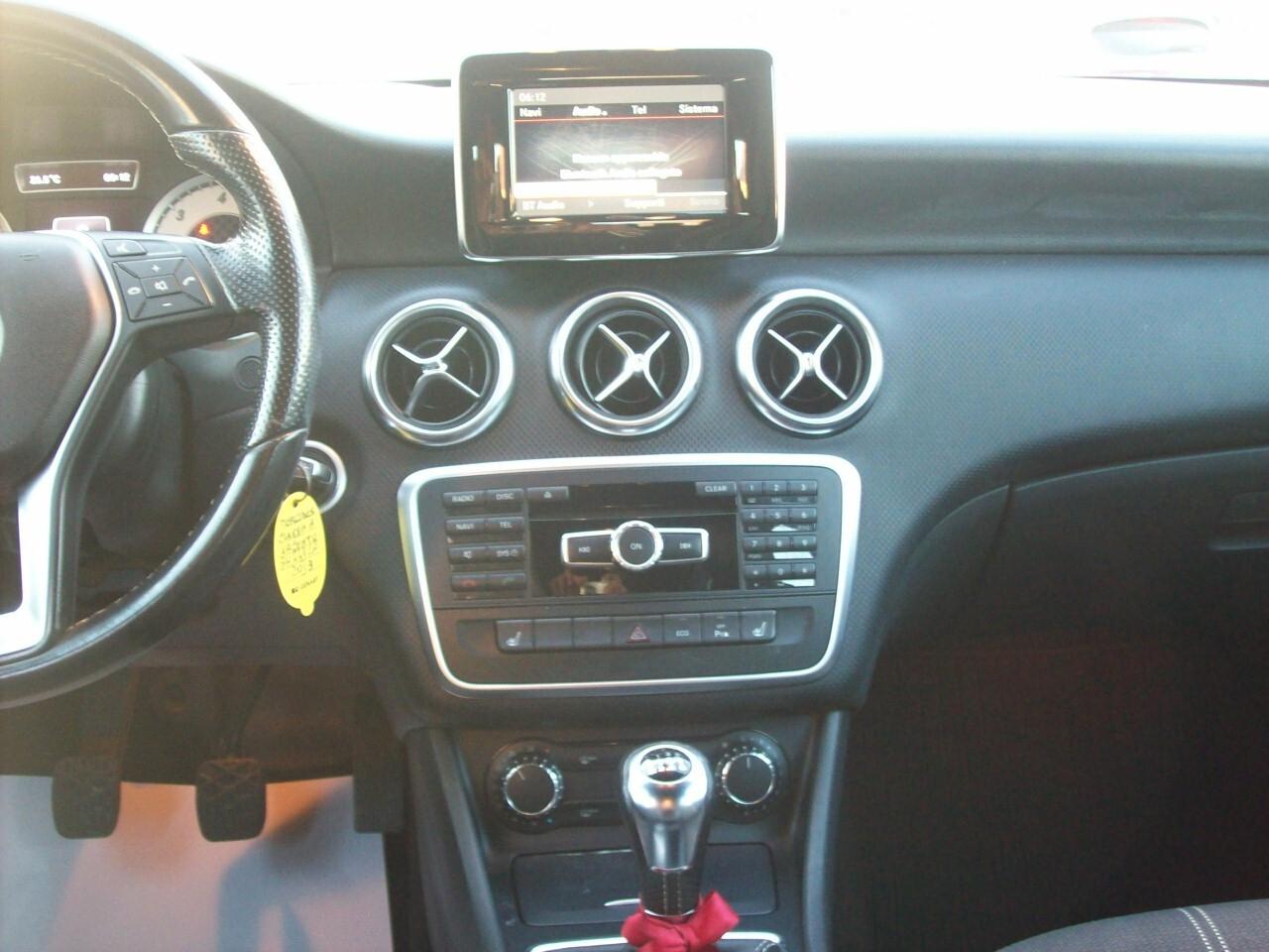 MERCEDES A 200 CD CV.136 PREMIUM "2013"