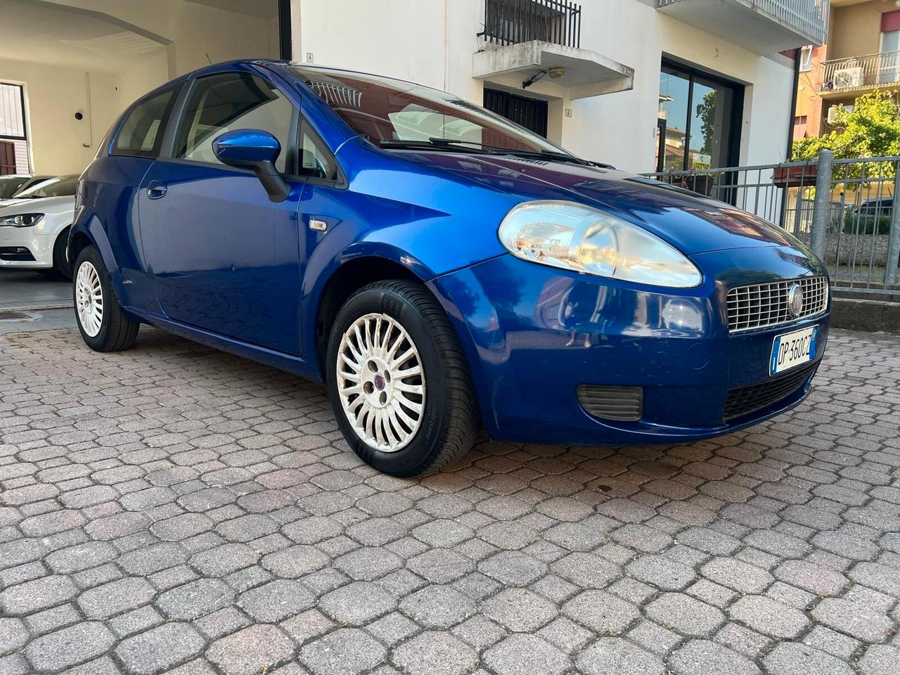 Fiat Grande Punto 1.2 65CV OK NEOPATENTATI