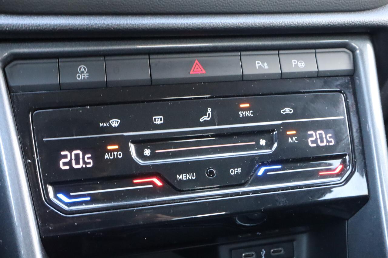 Volkswagen T-Roc 1.5 TSI 150 CV DSG STYLE ACC LED 17"