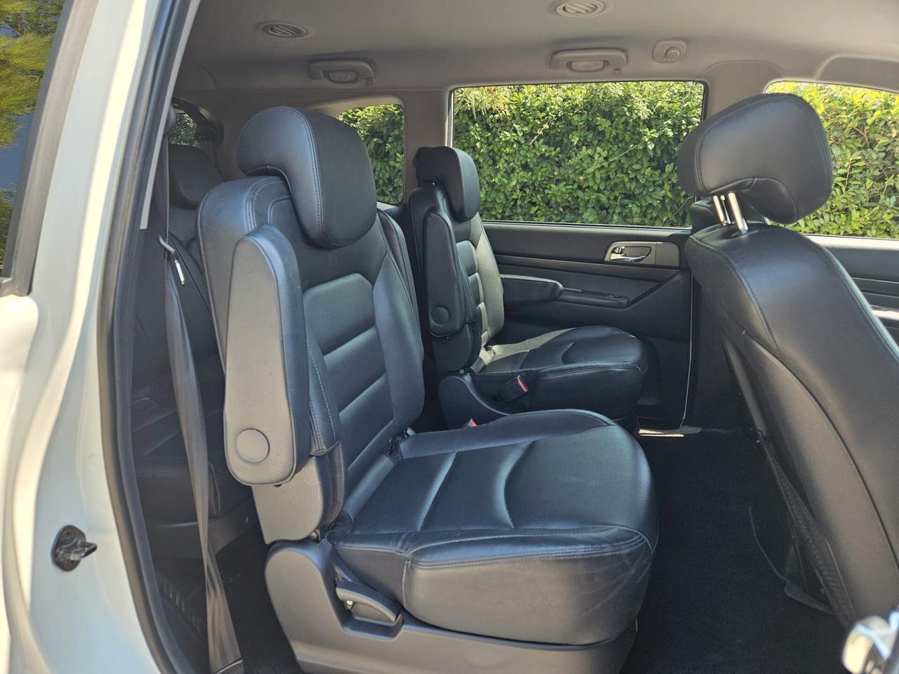 Ssangyong Rodius 2.2 Diesel 2WD M/T