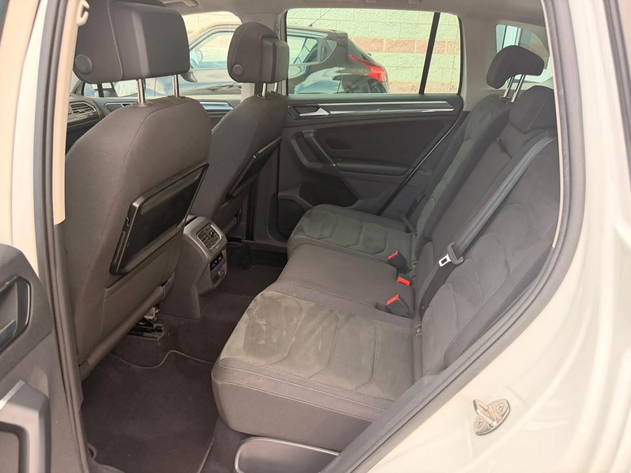 Volkswagen Tiguan 2.0 TDI SCR DSG 4MOTION Executive BMT