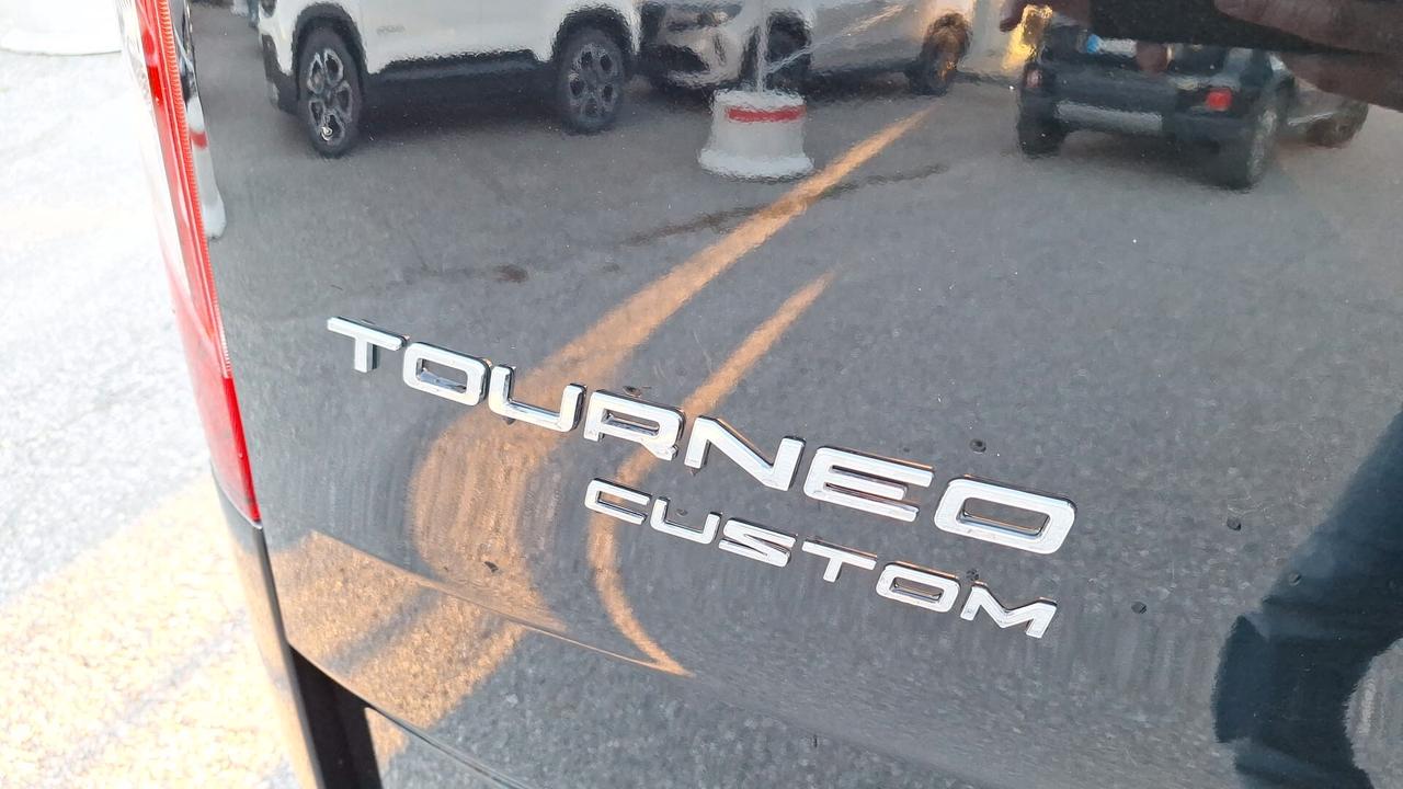 Ford Tourneo Custom 320 2.0 EcoBlue 185CV aut. PC Titanium 8 POSTI!!!