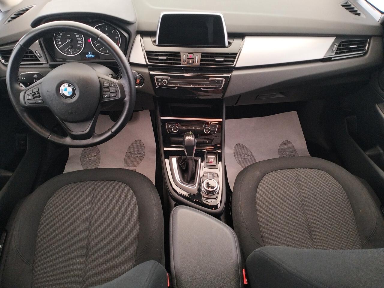Bmw 2er Active Tourer 218d Advantage