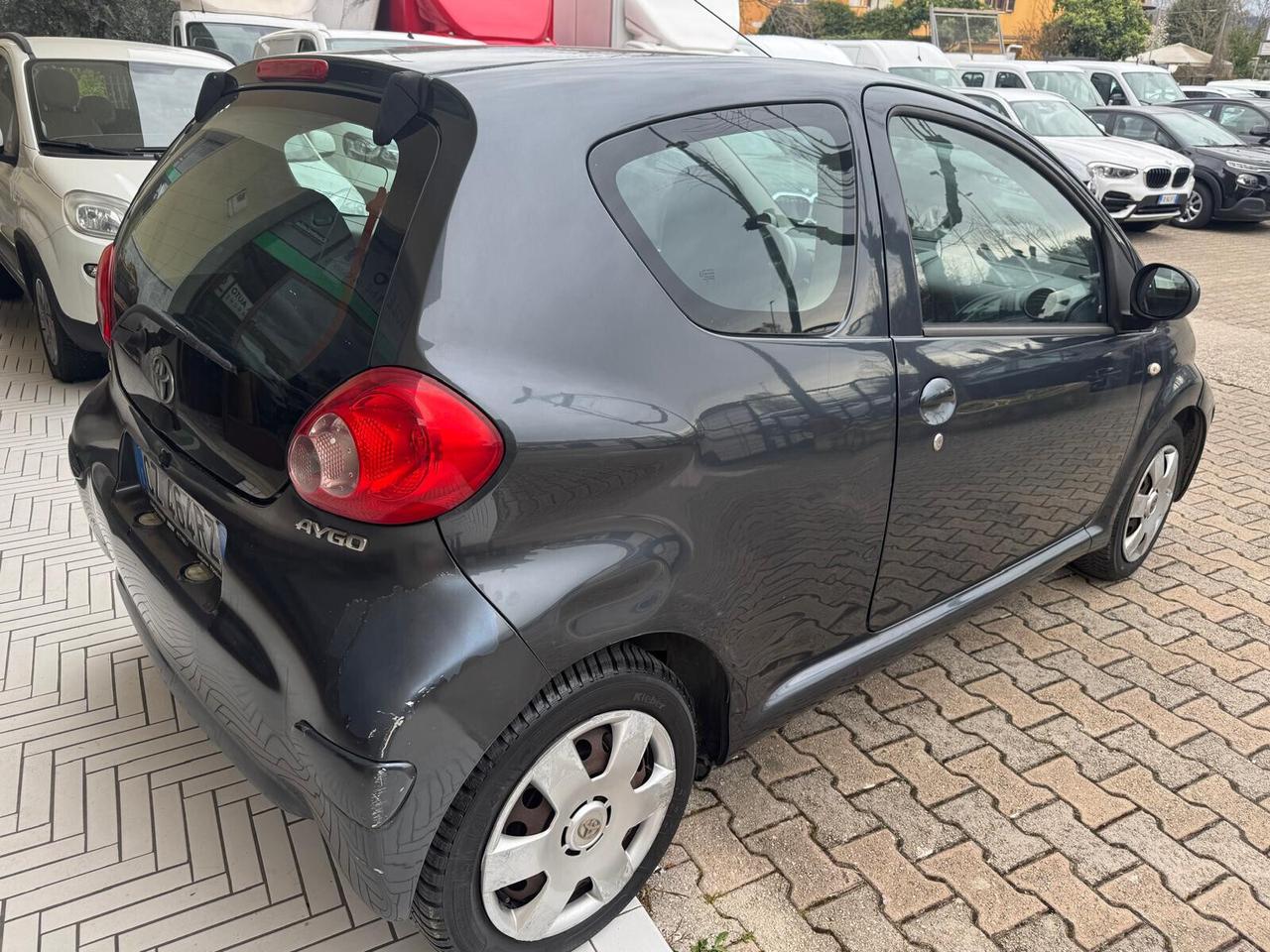 Toyota Aygo 1.0 12V VVT-i 3 porte Sol