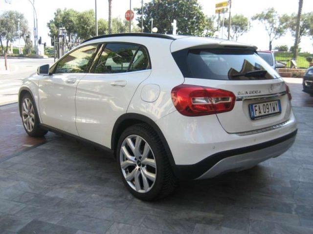 MERCEDES-BENZ GLA 200 D EXECUTIVE