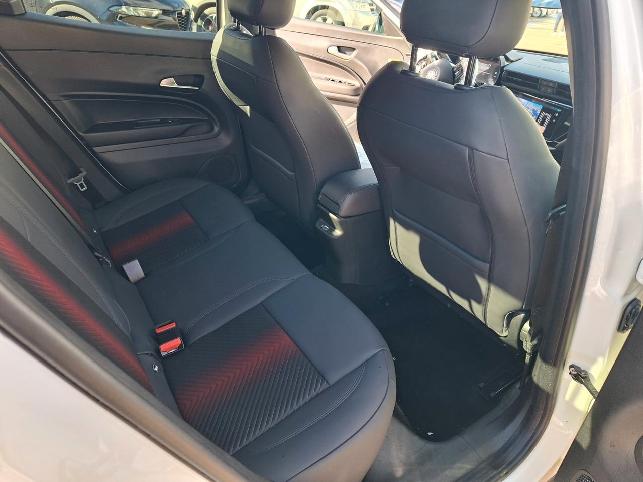 Alfa Romeo Junior 1.2 136 CV Hybrid eDCT6 Speciale