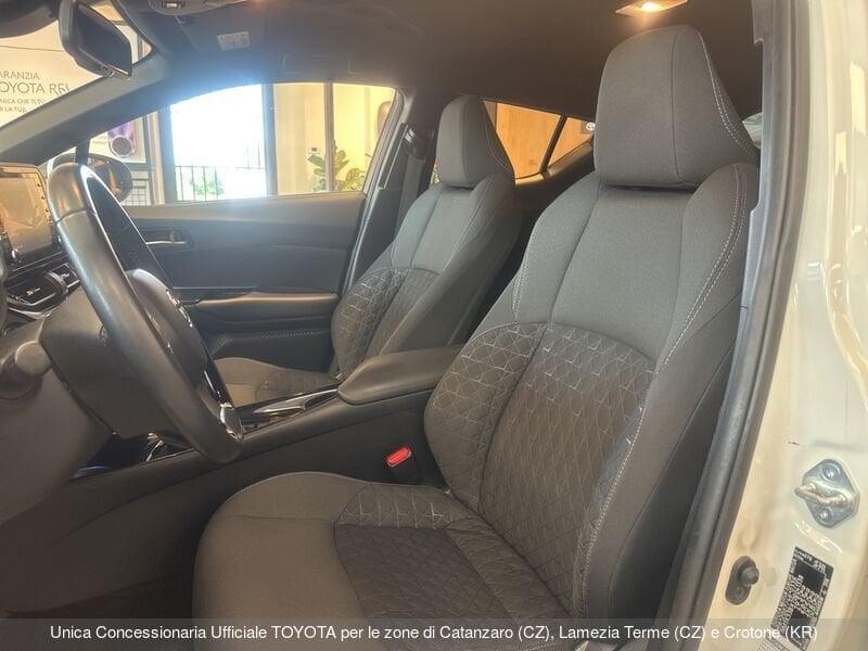 Toyota C-HR 2.0 Hybrid E-CVT Comfort