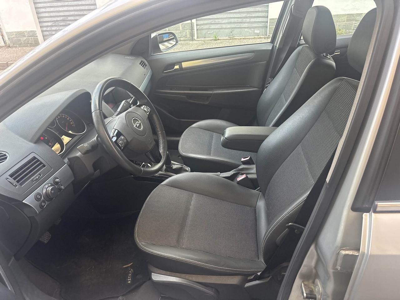 OPEL ASTRA 1.7 CDTI COSMO 5 PORTE