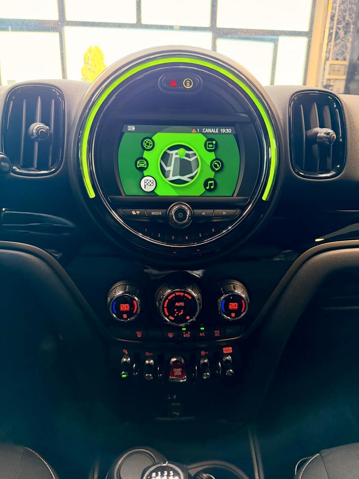 Mini Cooper Countryman 1.5 Baker Street