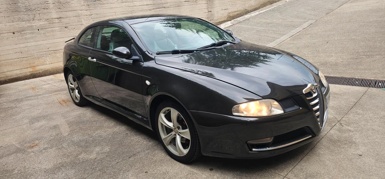 Alfa Romeo GT 1.9 MJT 16V Luxury Euro 4
