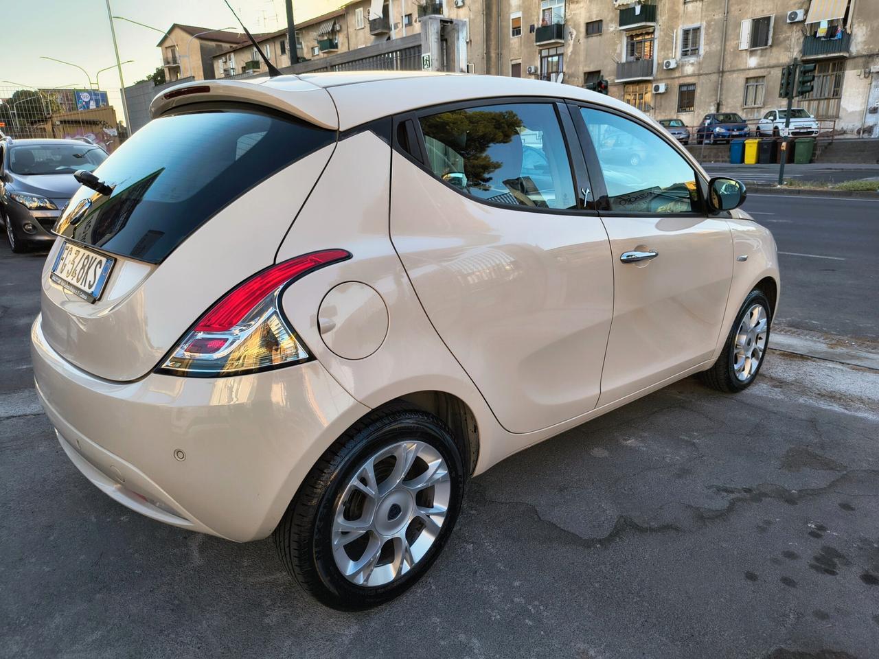 LANCIA YPSILON 1.2 BENZINA SOLO 48.000 KM 2017