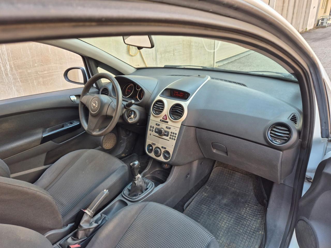 Opel Corsa 1.3 CDTI 90CV 5 porte Cosmo