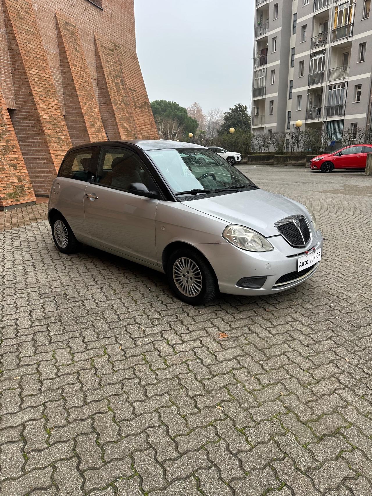 Lancia Ypsilon 1.2 Argento