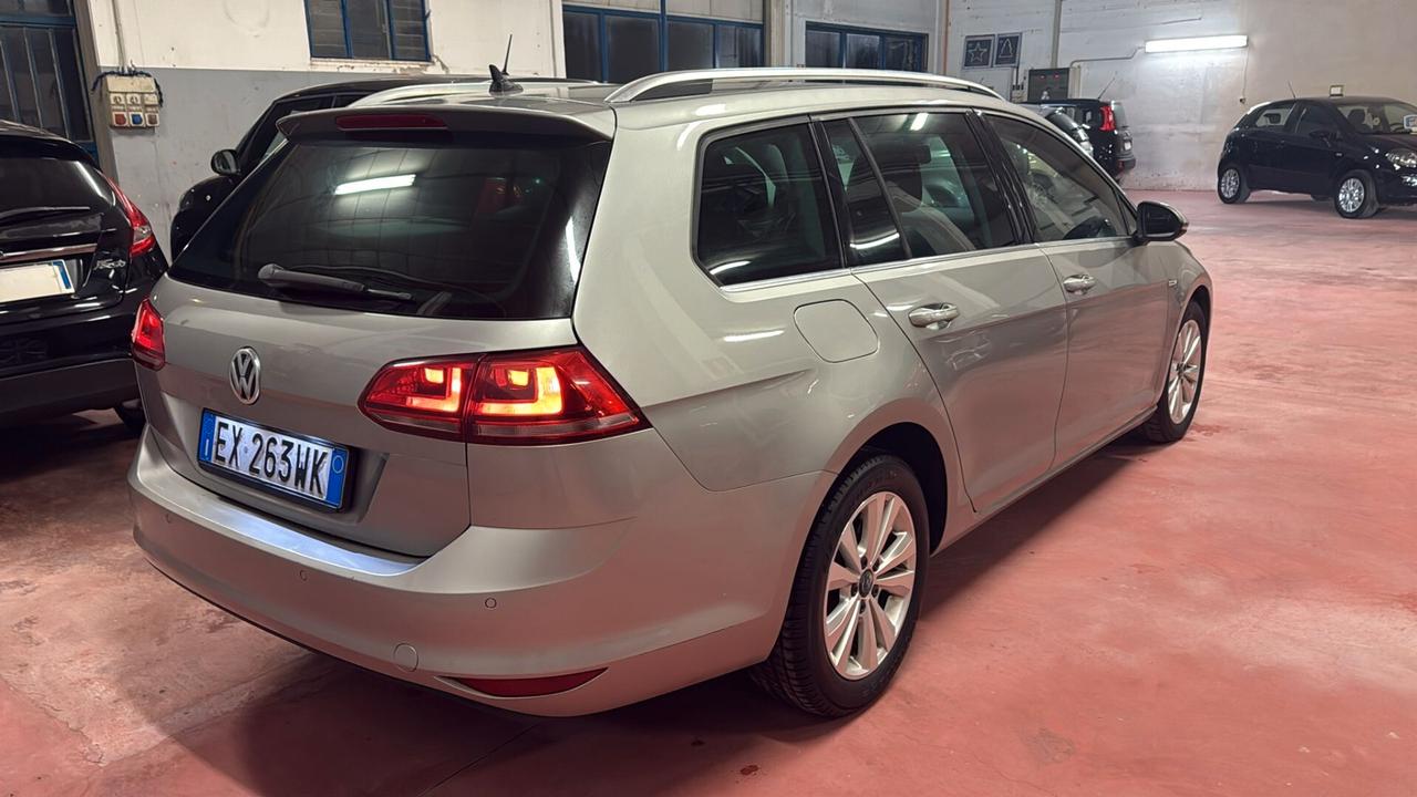 Volkswagen Golf Variant 1.4 TGI DSG Highline BlueMotion