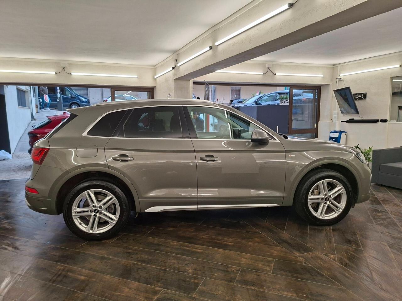 Audi Q5 40 TDI 204 CV quattro S tronic line