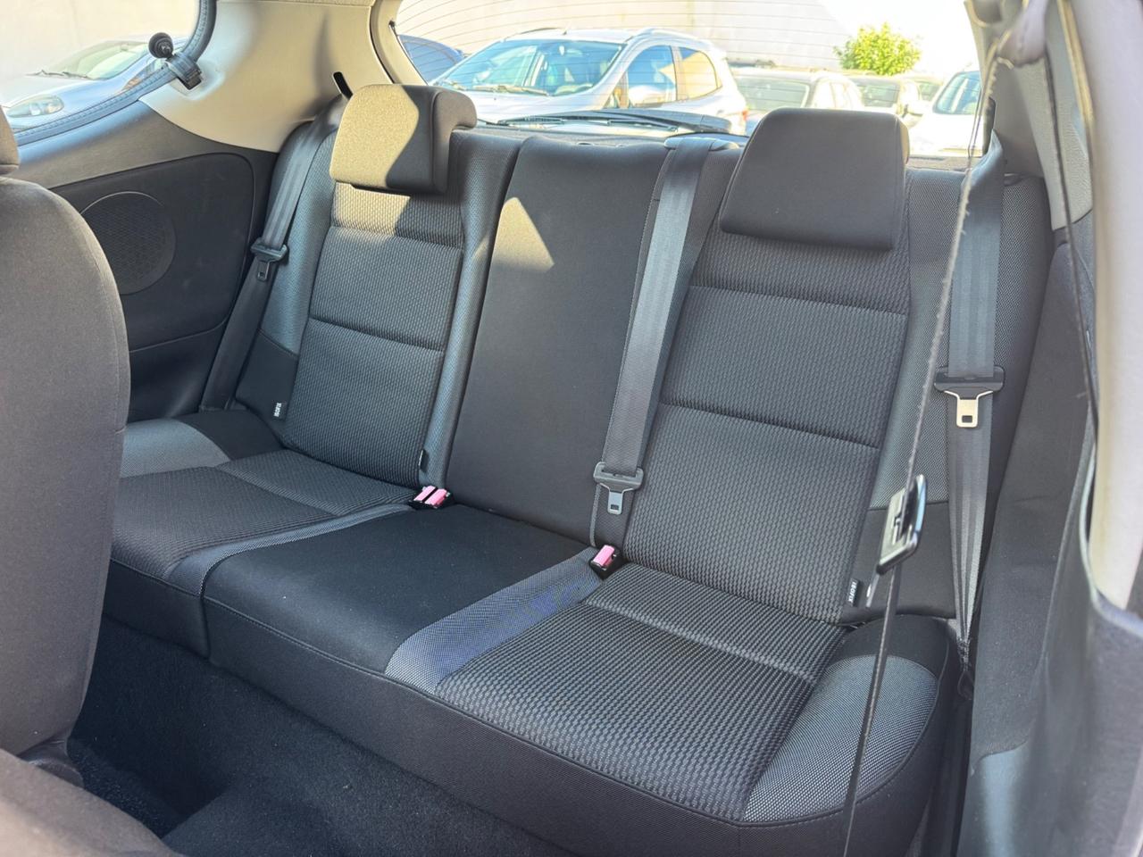 Peugeot 207 1.4 GPL 75CV 2010
