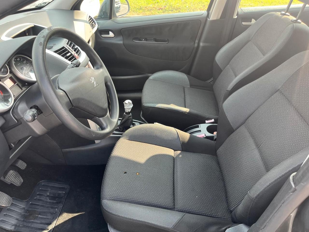 Peugeot 207 Plus 1.4 8V 75CV 3p. ECO GPL