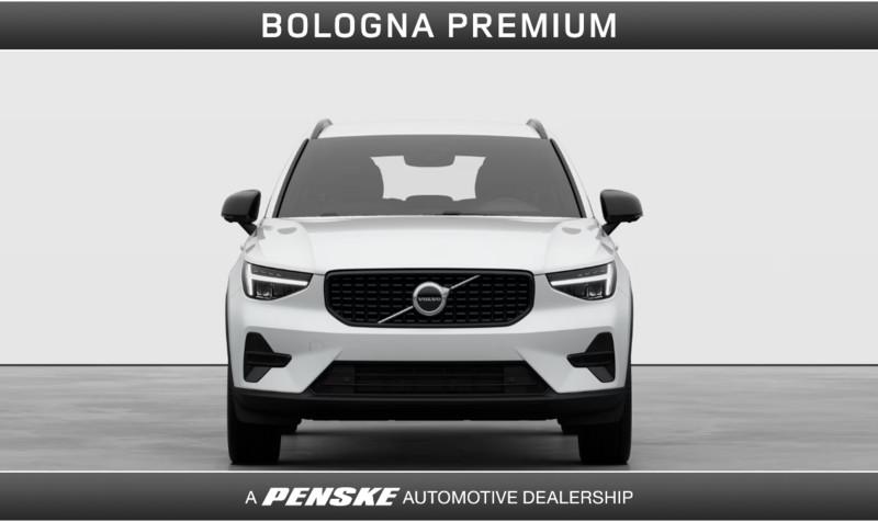 Volvo XC40 B3 automatico Plus Dark