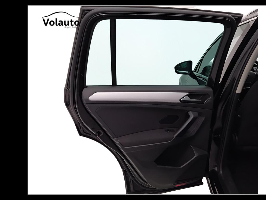 VOLKSWAGEN Tiguan II 2016 - Tiguan 2.0 tdi Business 150cv dsg