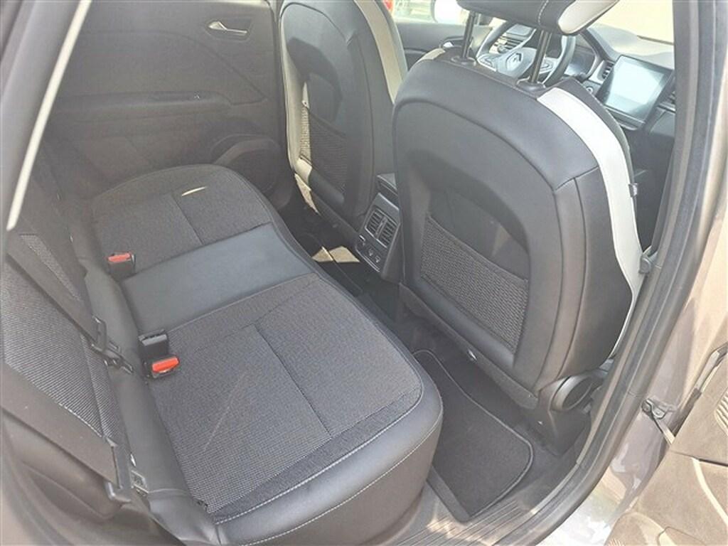 Renault Captur 1.6 Hybrid Intens E-Tech Auto