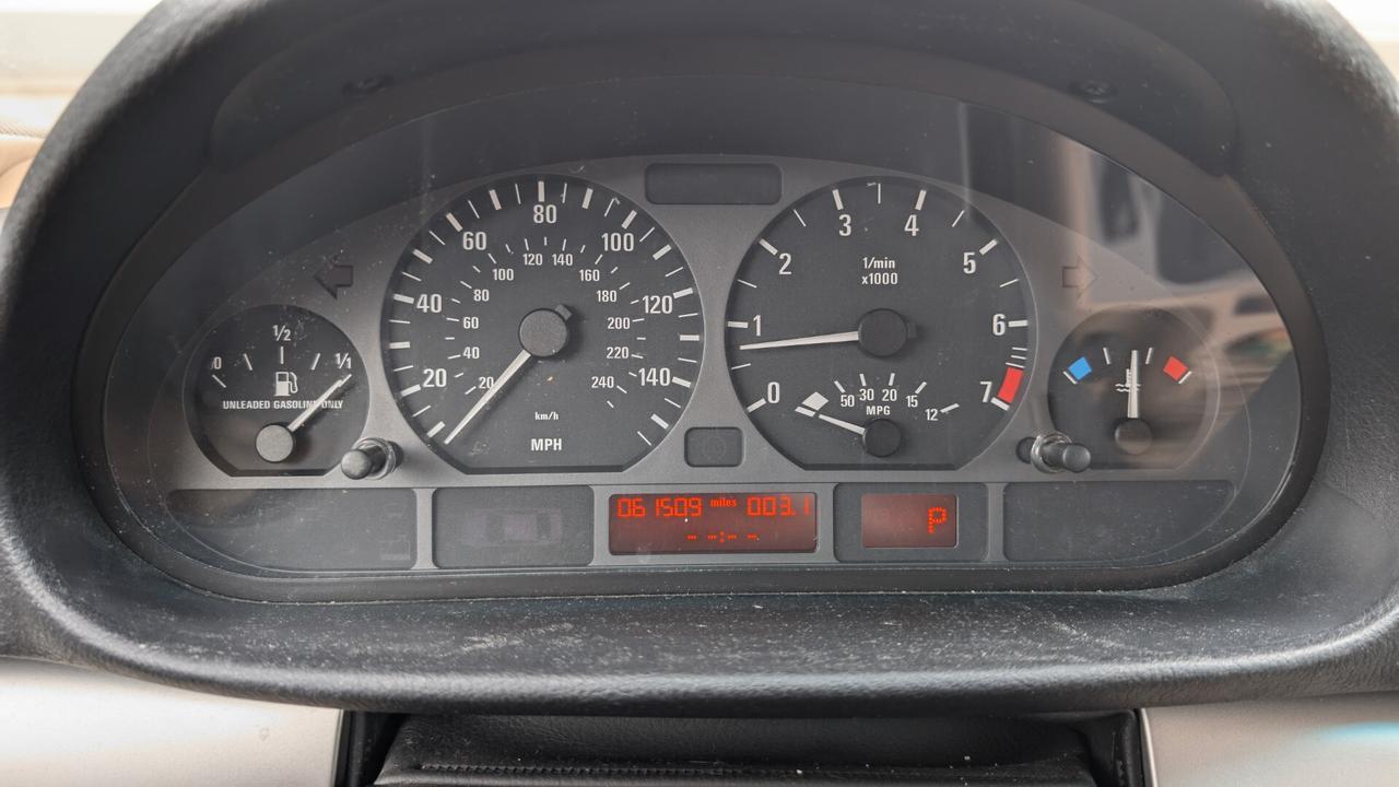 Bmw 325i UNICO PROPRIETARIO