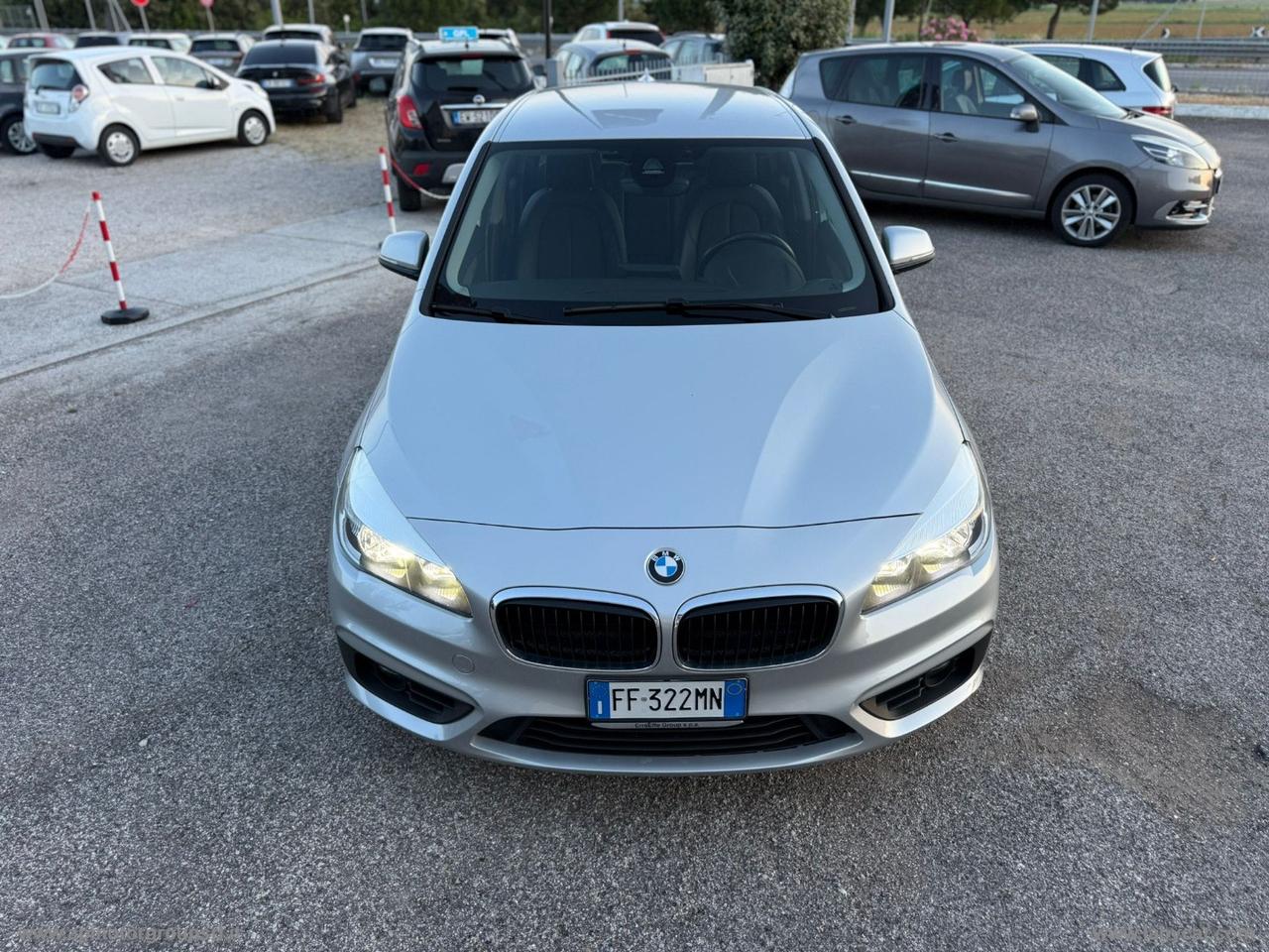 BMW 216i Active Tourer Luxury NEOPATENTATI
