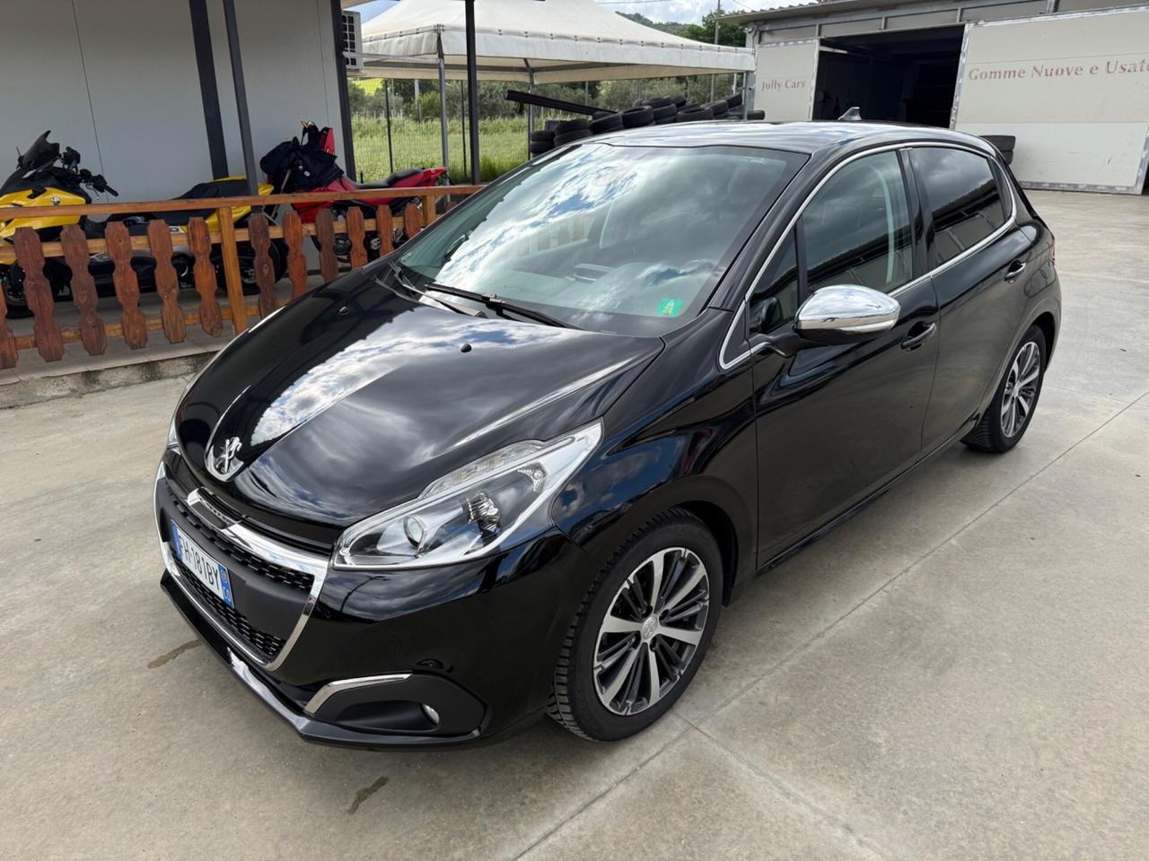 Peugeot 208 BlueHDi 75 5 porte Allure