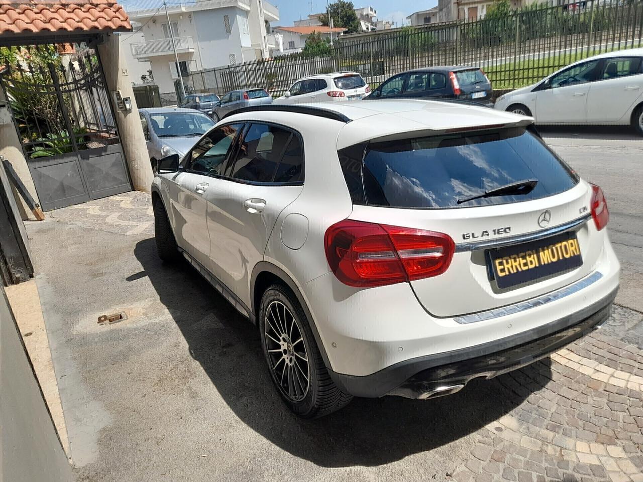 Mercedes-benz GLA 180 d Automatic Premium