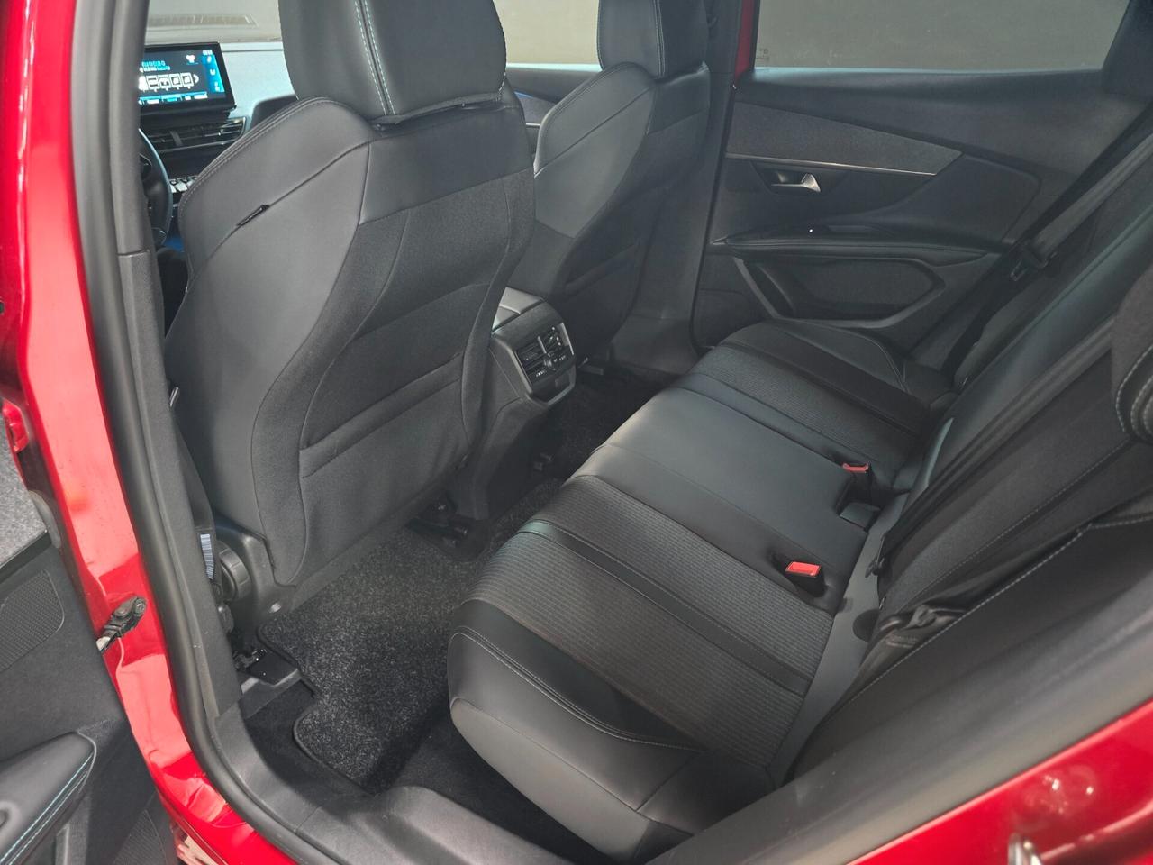 Peugeot 3008 EAT8 Allure Pack SENZA VINCOLI FINANZIARI