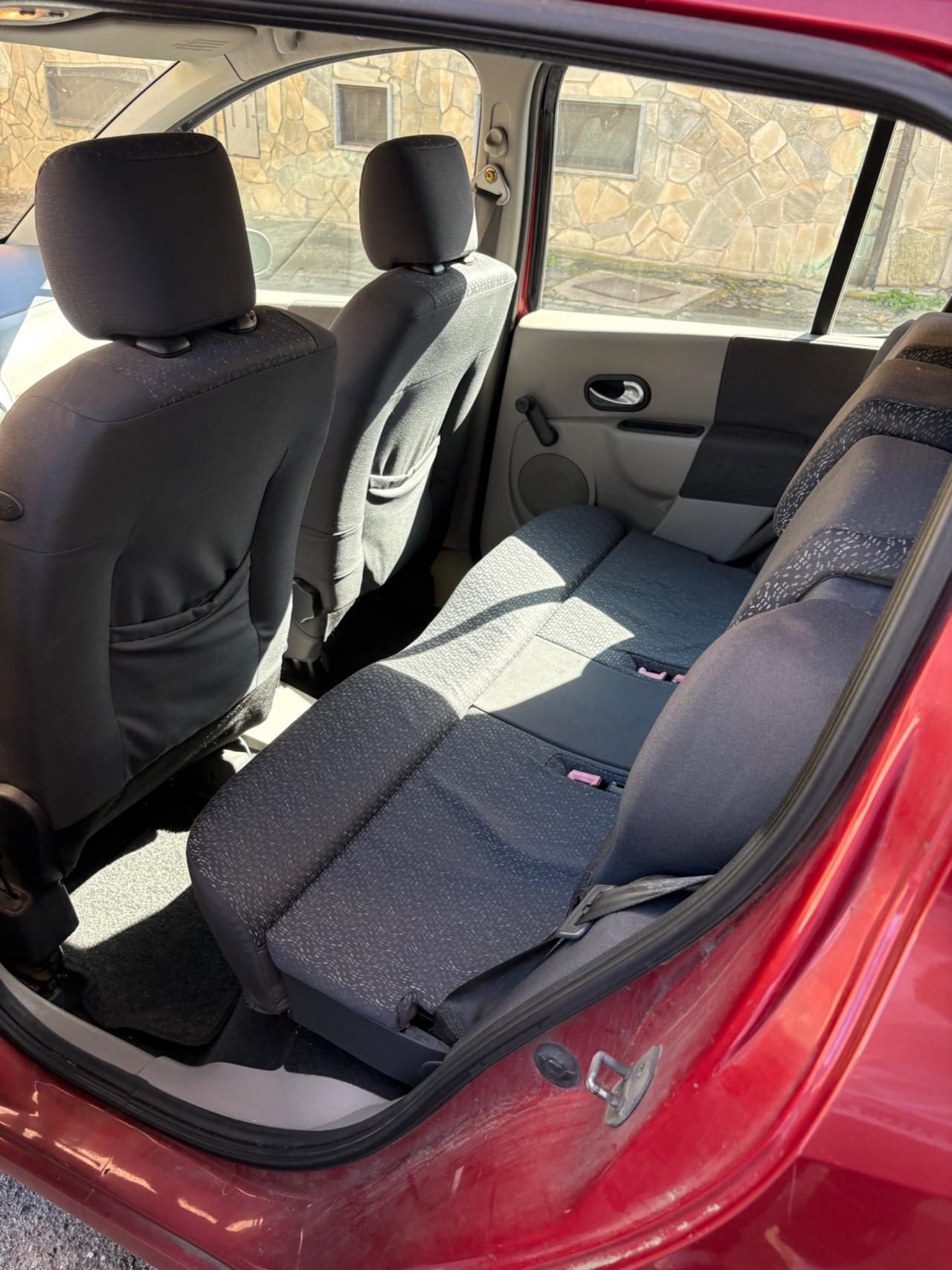 Renault Modus 1.2 16V Luxe Privilège