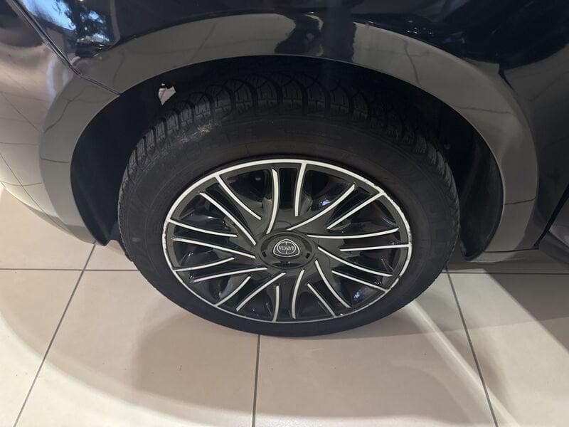 Lancia Ypsilon Ypsilon 1.0 FireFly 5 porte S&S Hybrid Ecochic Gold