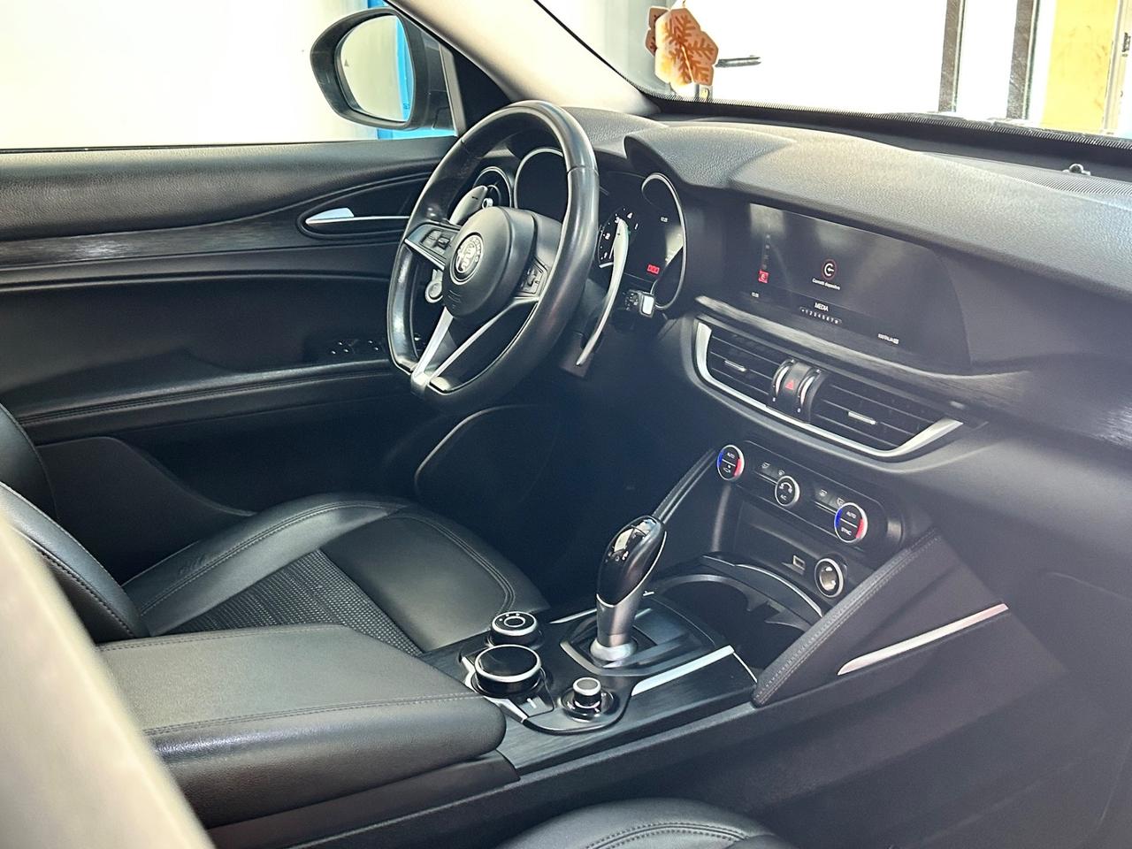 Alfa Romeo Stelvio 2.2 Turbodiesel 190 CV AT8 RWD Executive