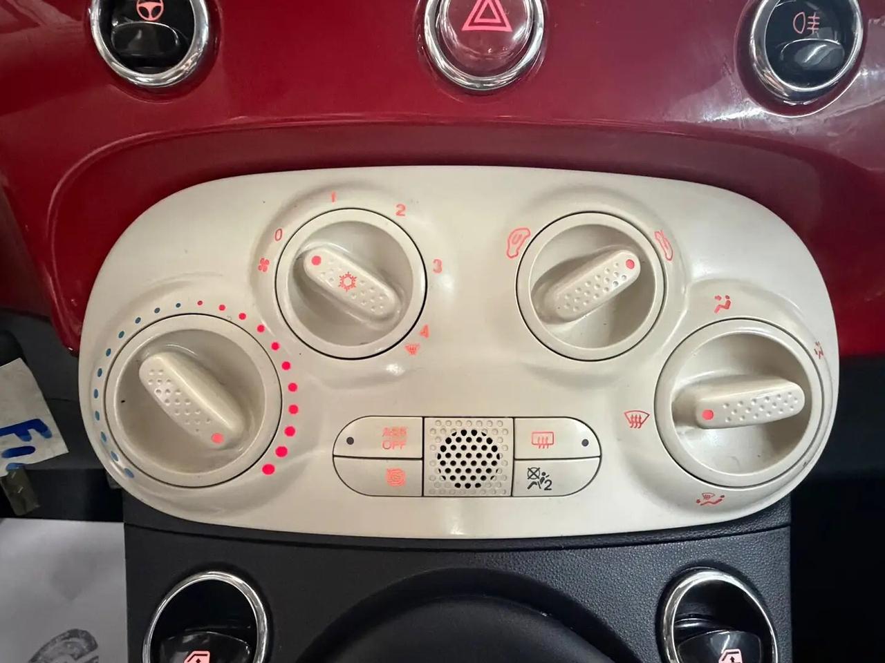 Fiat 500 1.0 Hybrid Red