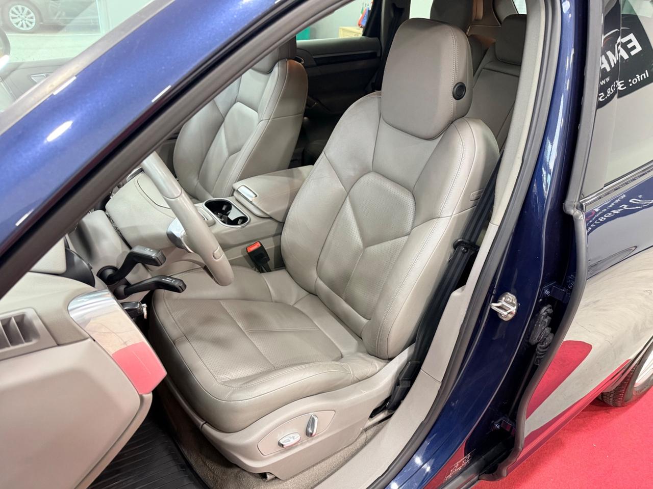 Porsche Cayenne 3.0 V6 245CV TUTTI I TAGLIANDI