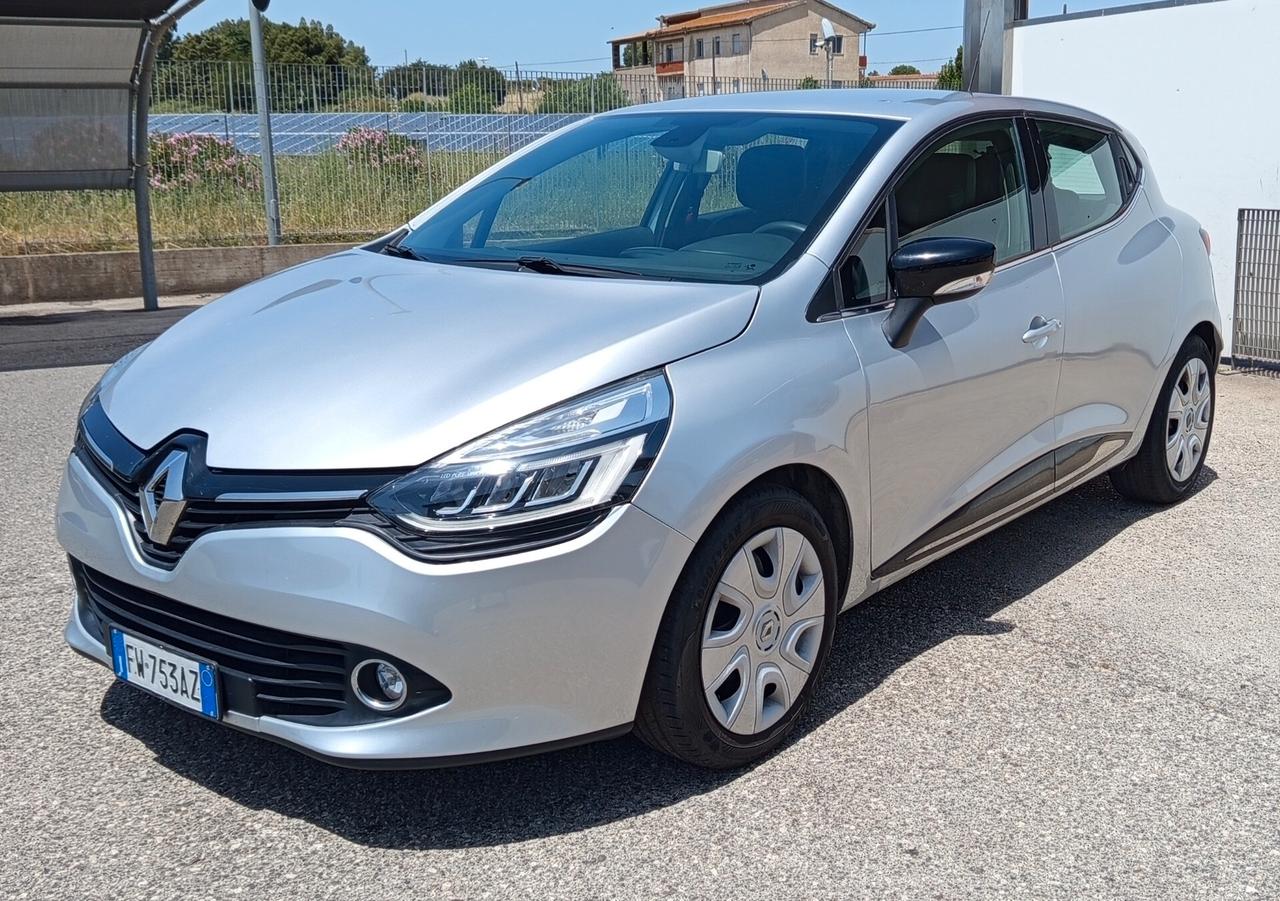 Renault Clio dCi 8V 75 CV 5 porte Moschino Life